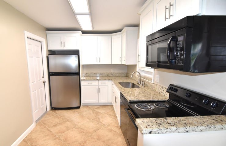 Boca Raton House: 19287 Liberty Road