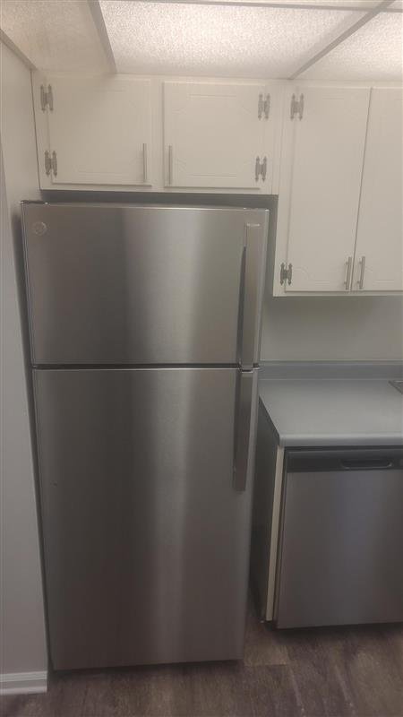 Pittsburgh Apartment: 195 Mount Lebanon BLVD