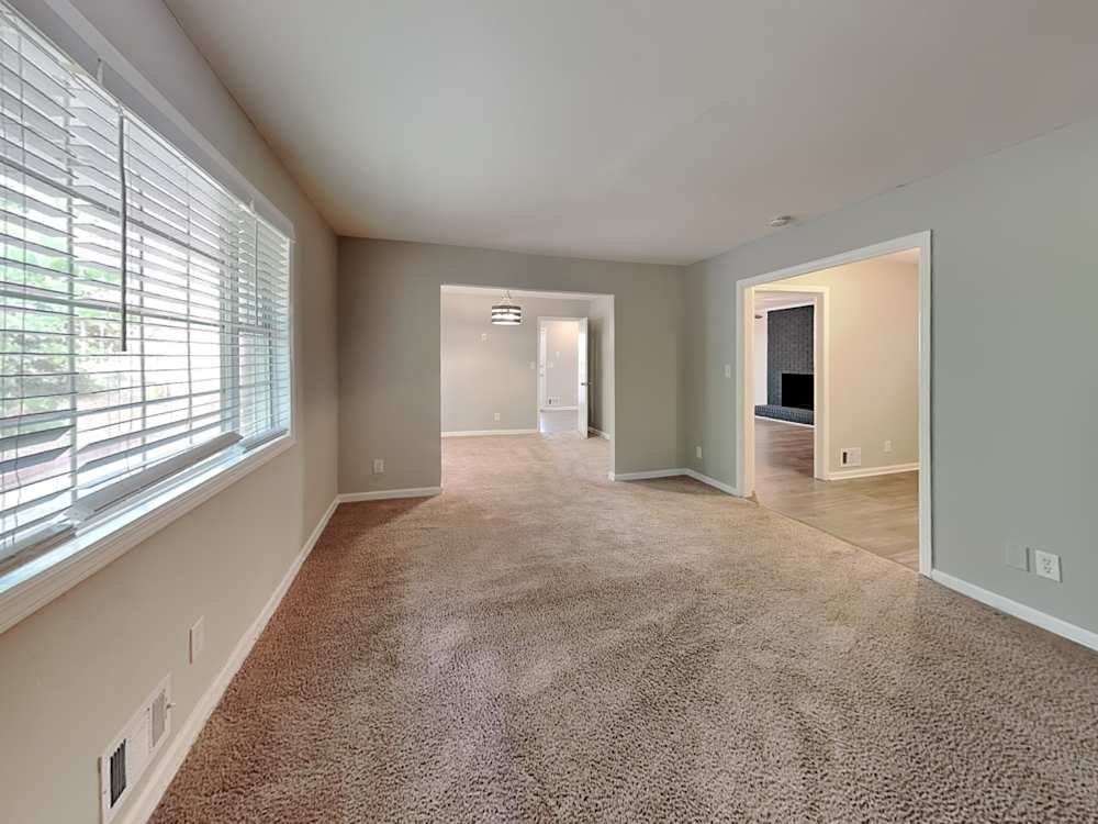 Decatur House: 2818 Rainforest Dr