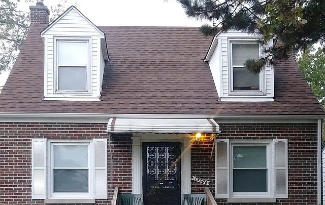 Riverdale House: 13708 S. Wentworth