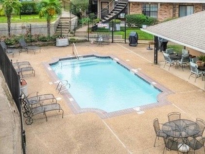 Tyler Townhome: 415 Thigpen Dr