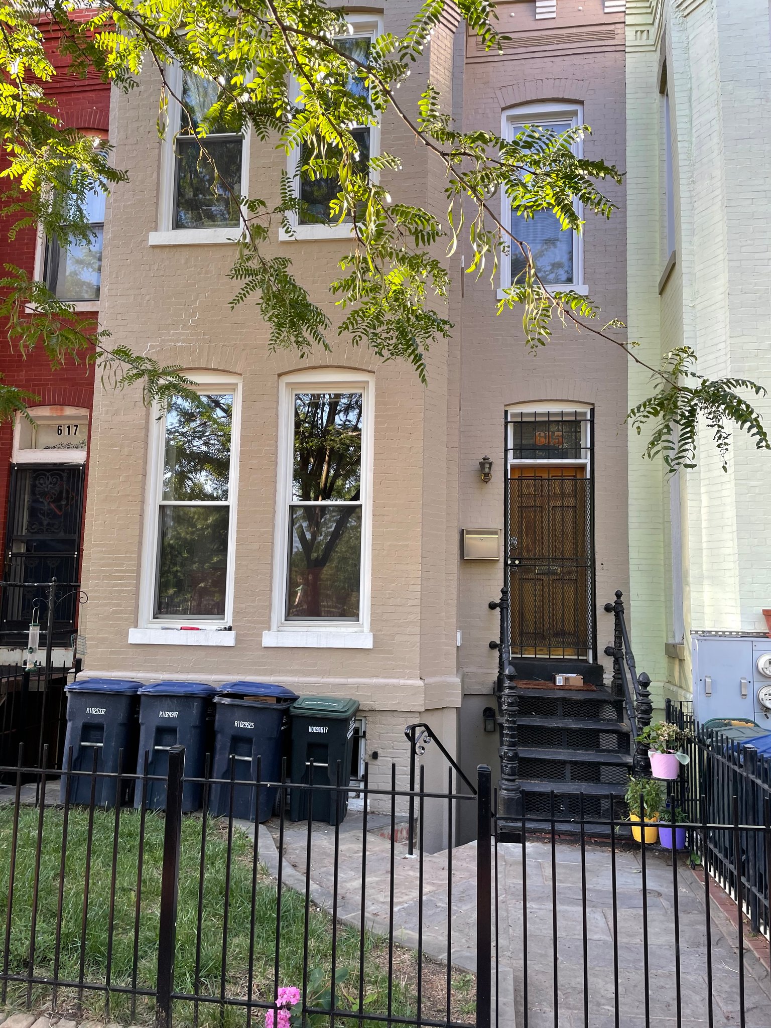 Washington Townhome: 615 P St NW