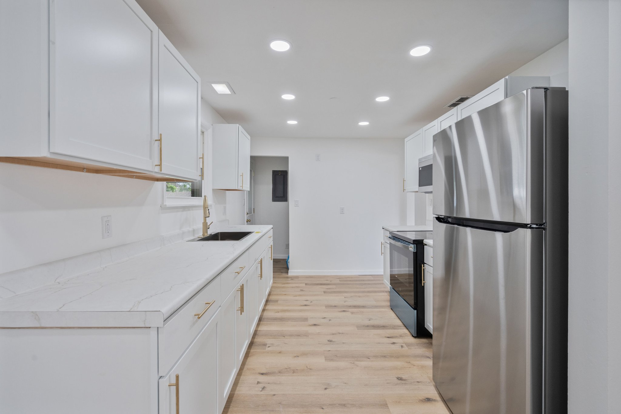 Kokomo House: 3706 s park road