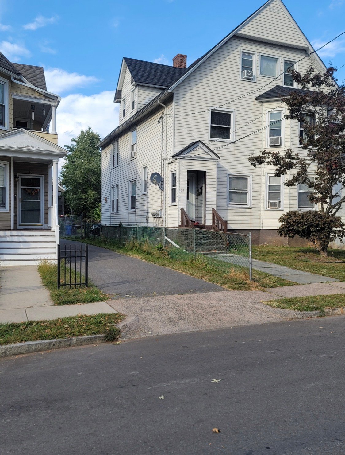 Hartford Apartment: 36 Lincoln St