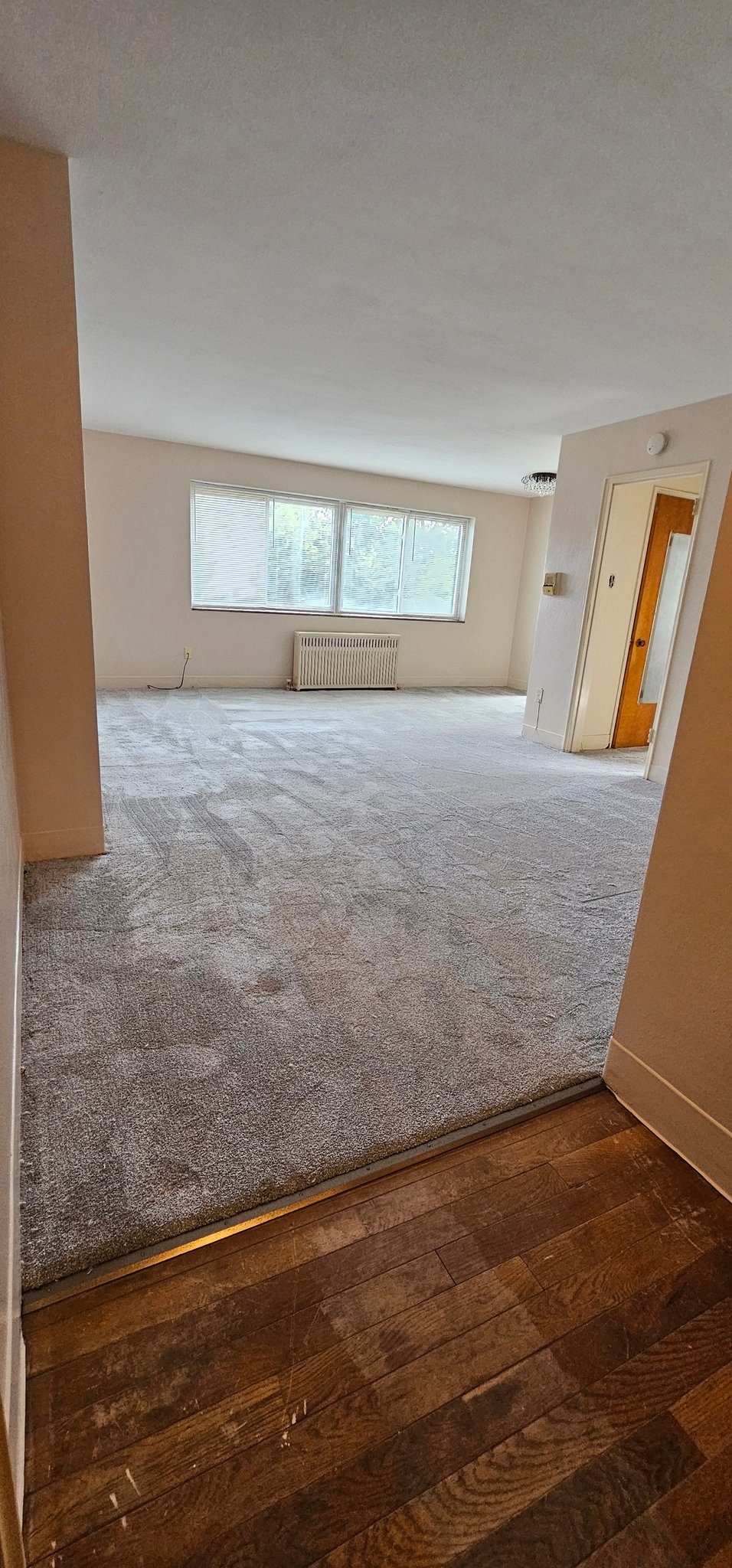 Pittsburgh Apartment: 1 Glen Elm Drive