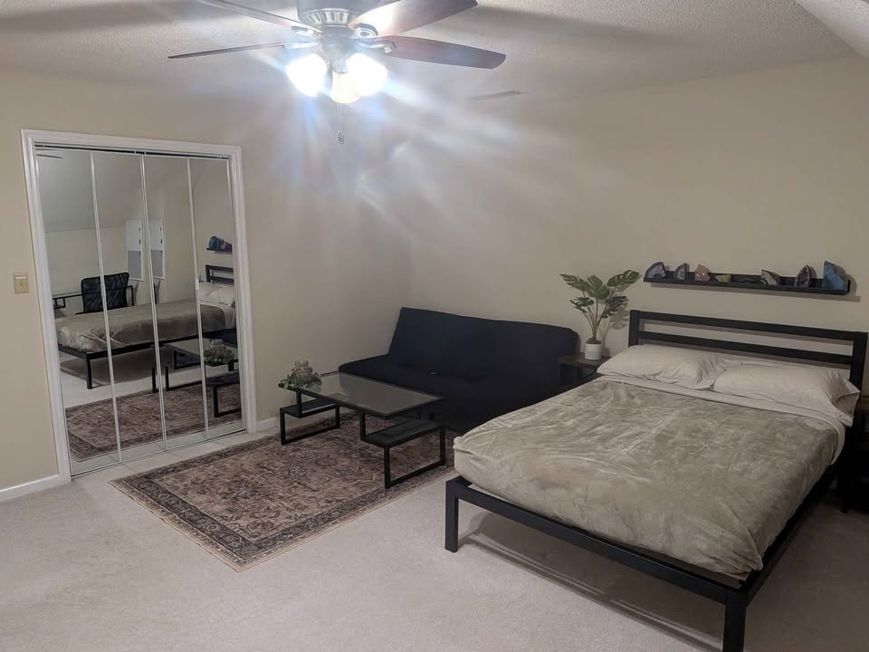 Warner Robins Townhome: 132 Sussex Drive