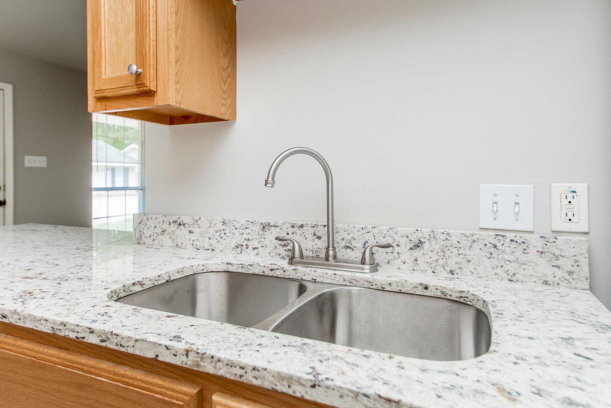 Hammond Multiplex: 48289 Alack Lane
