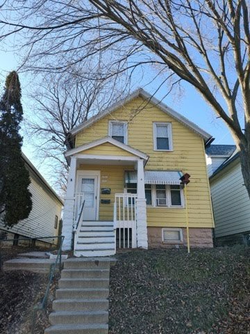 Milwaukee House: 1531 S 30th St