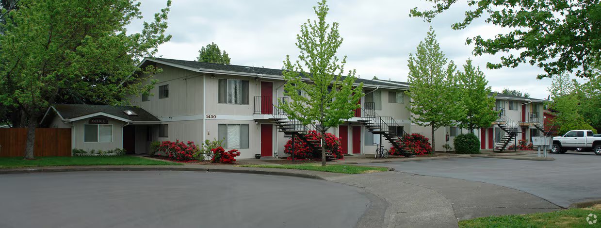 Corvallis Apartment: 1430-1460 NW Division St