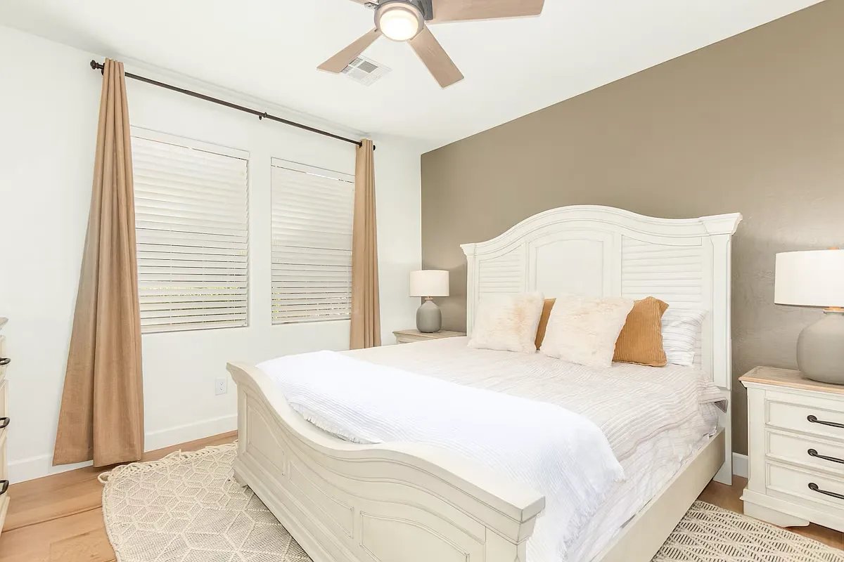 Scottsdale Townhome: 11500 E Cochise Dr