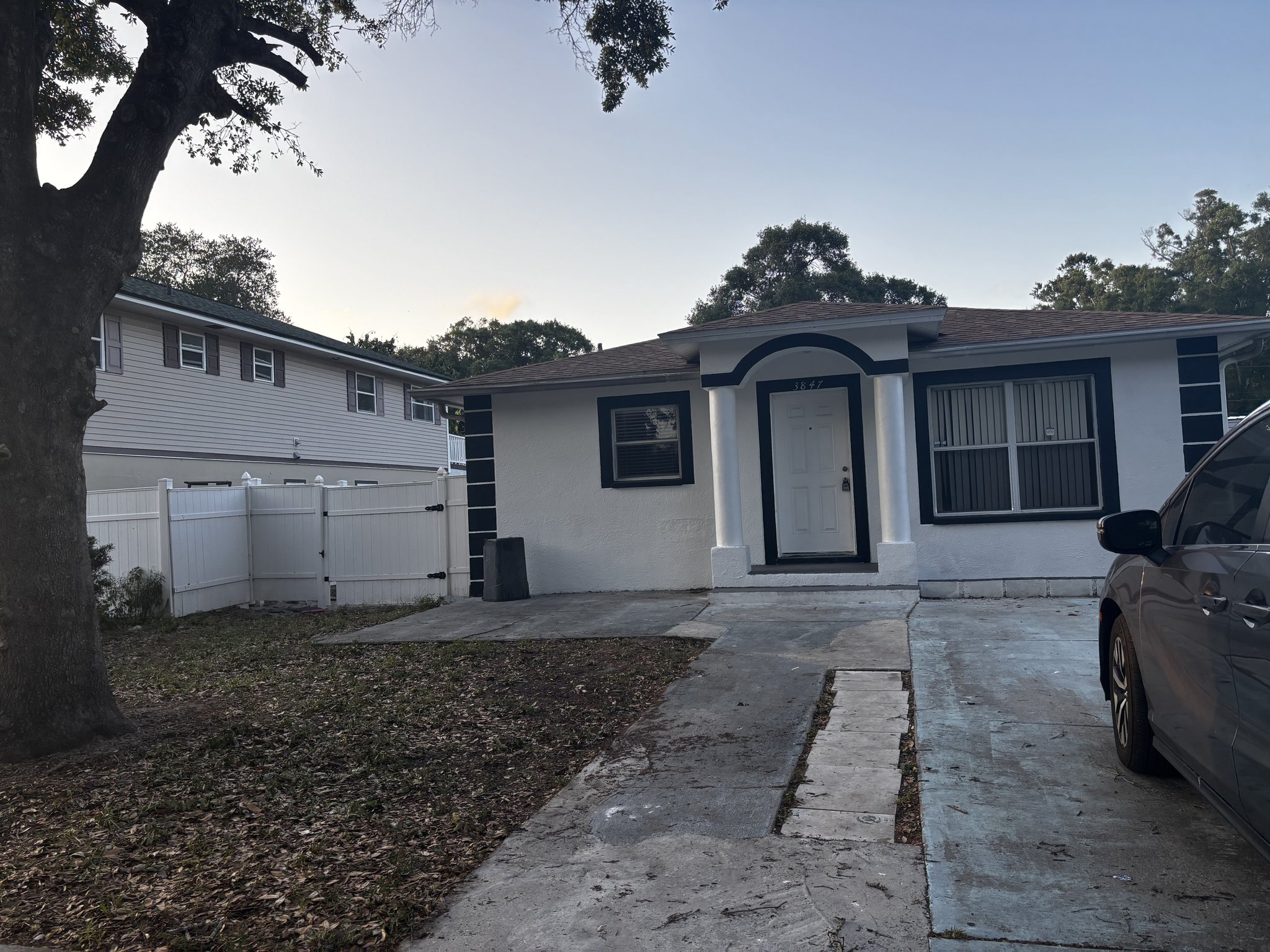 St.petersburg House: 3847 51st Ave. N