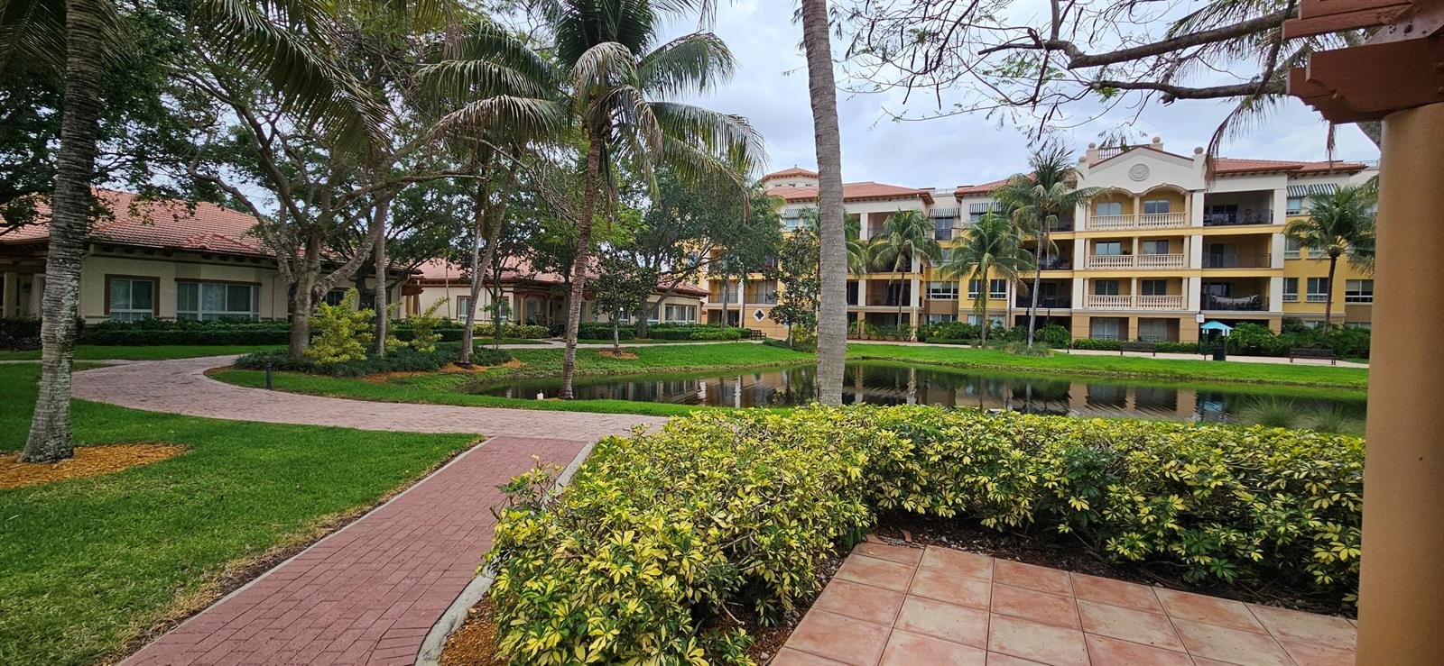 Weston Townhome: 16117 Emerald Estates Drive Dr
