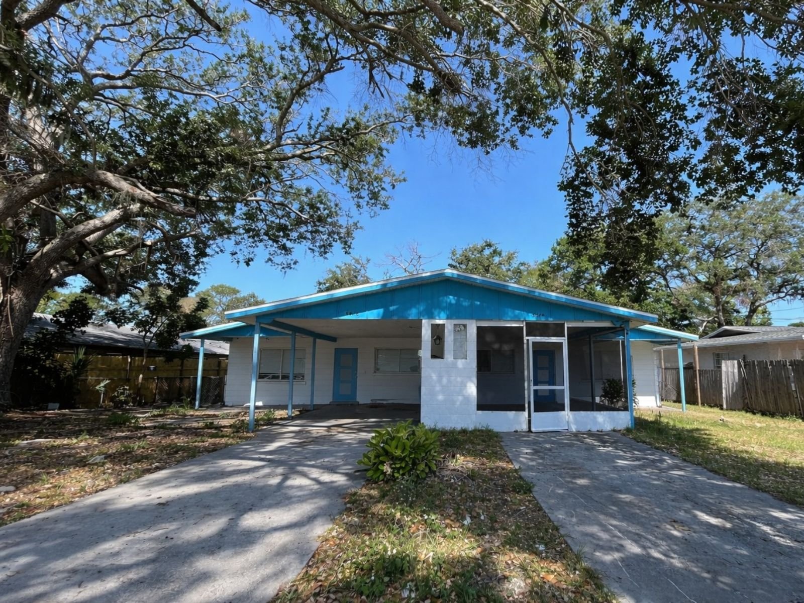 Bradenton Multiplex: 5016 22nd Steet W,