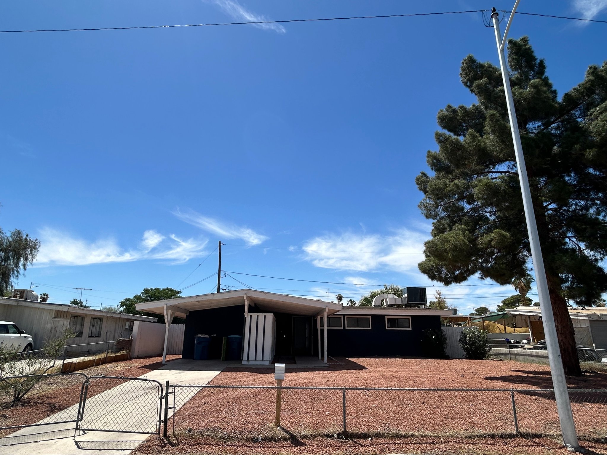 Las Vegas House: 625 n 21st