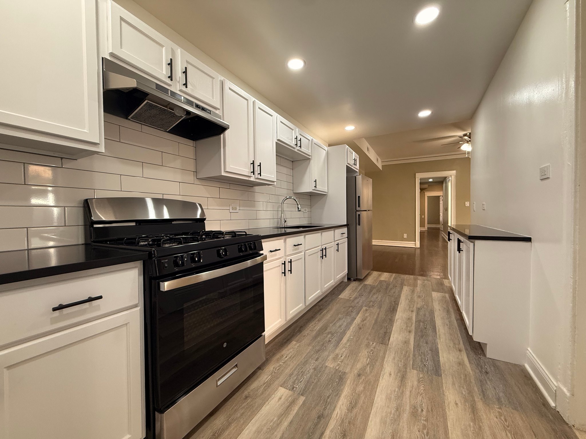 Chicago Apartment: 5843 S Michigan Ave