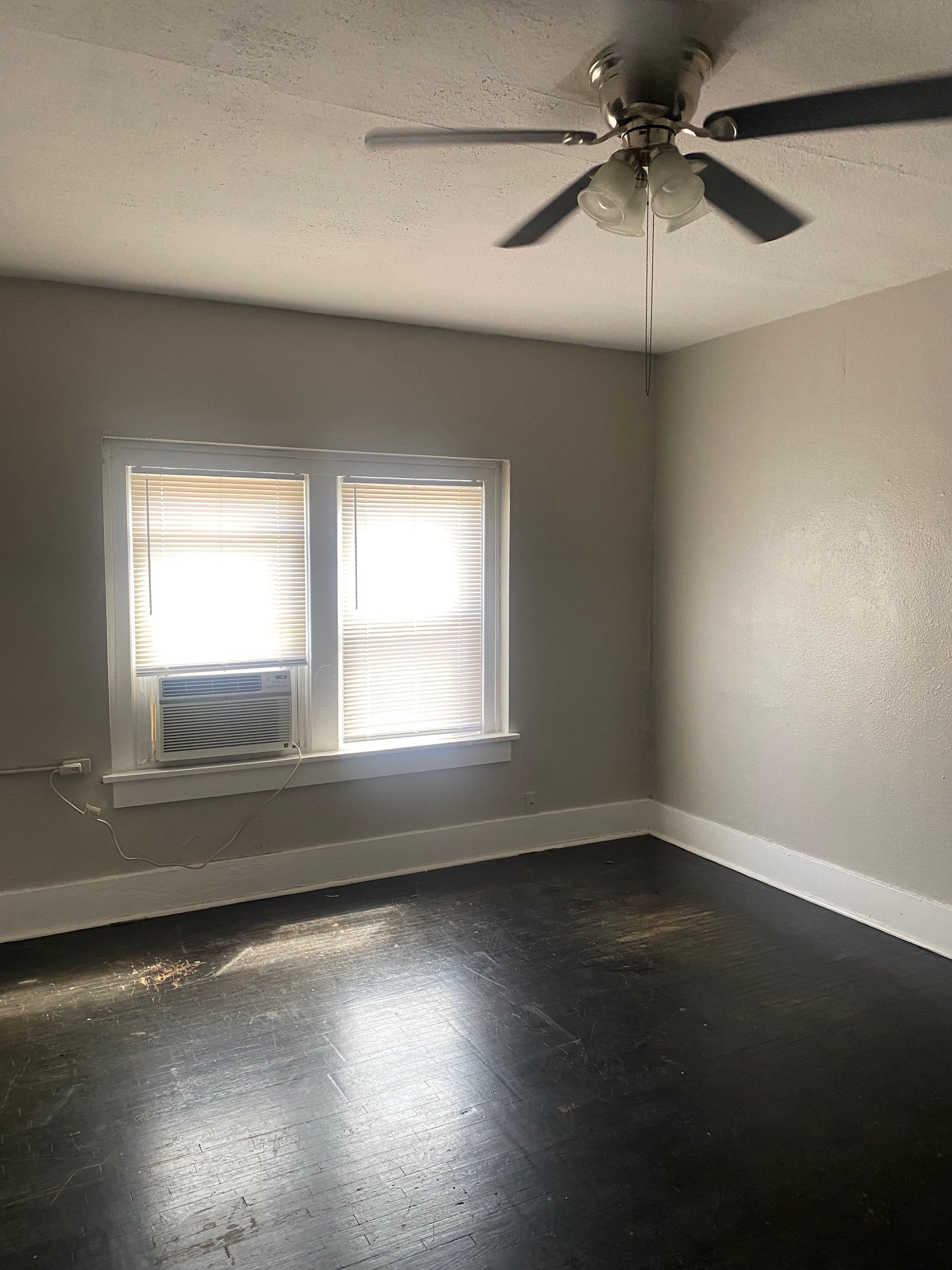 Wichita Apartment: 125 S Seneca St