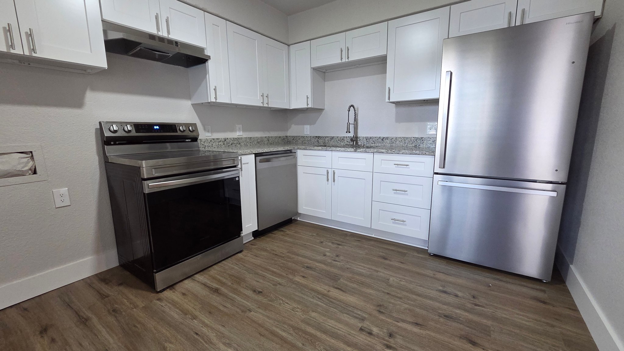 Flatonia Apartment: 623 N Converse