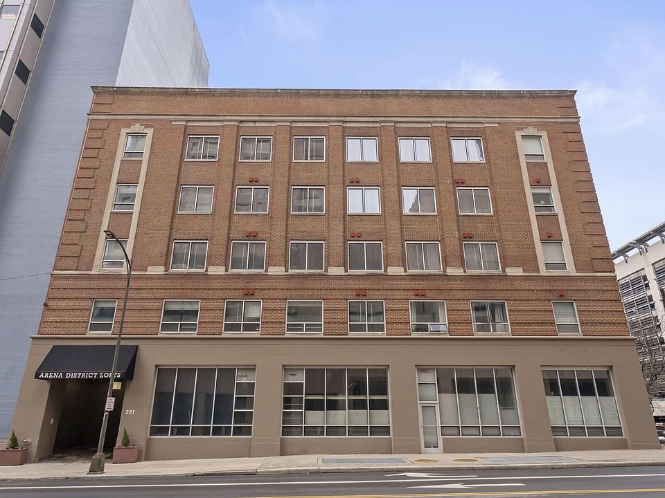 columbus Apartment: 221 N Front St