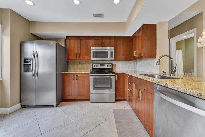 Boca Raton Condo: 7888 Granada Place 904