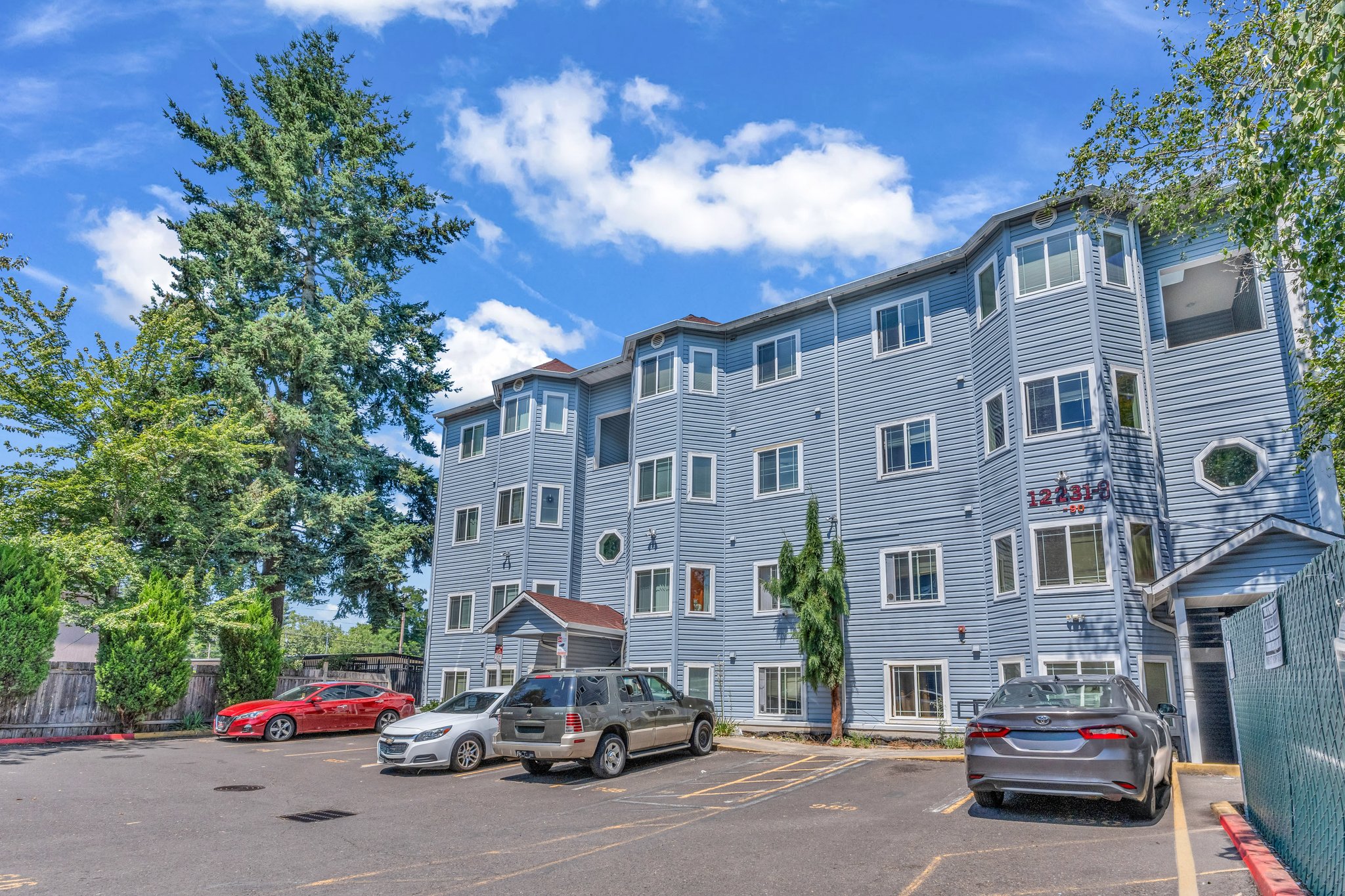 Portland Apartment: 12231-12239 SE Bush St