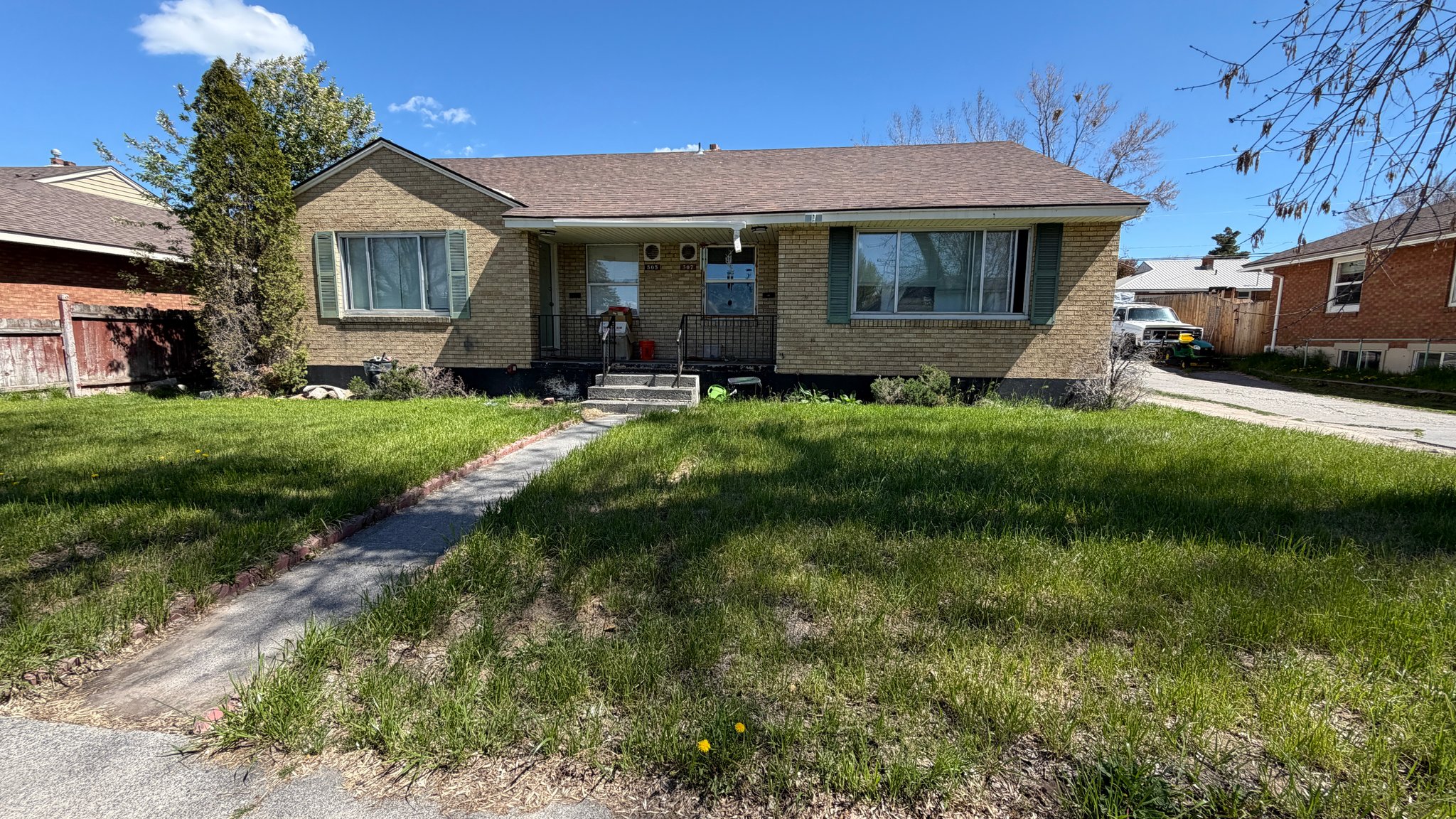 Idaho Falls Apartment: 507 Linden Dr