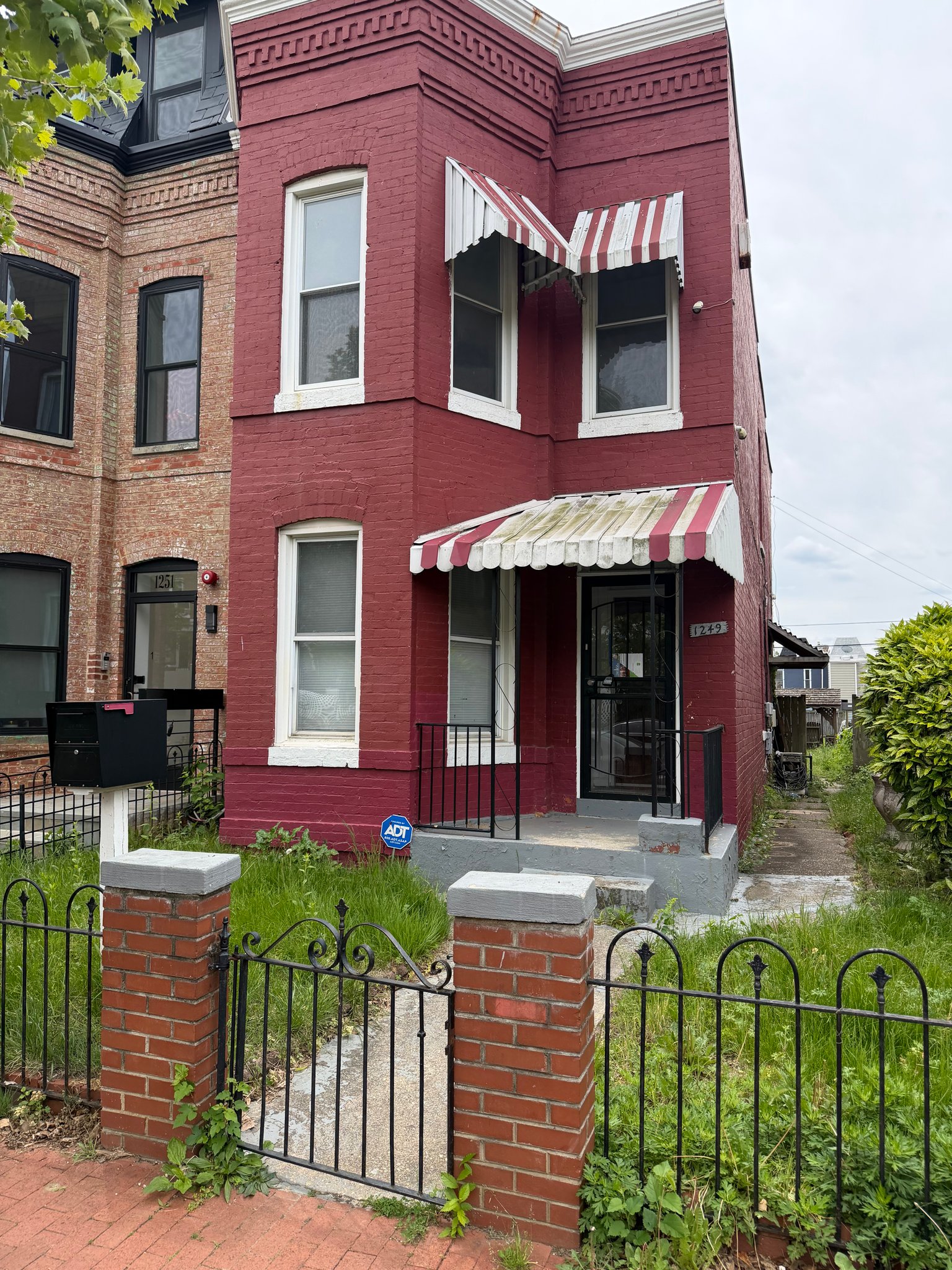 Washington Townhome: 1249 Morse ST NE