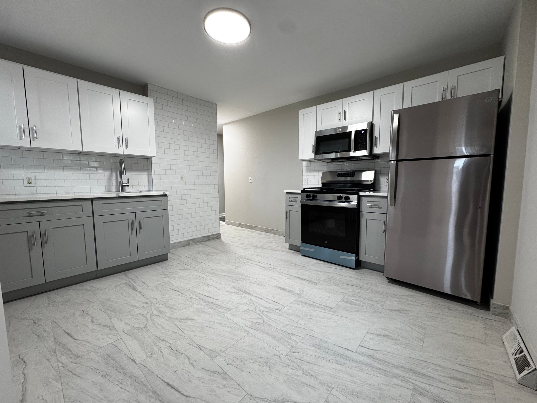 Bridgeport Multiplex: 45-51 Cowles Street