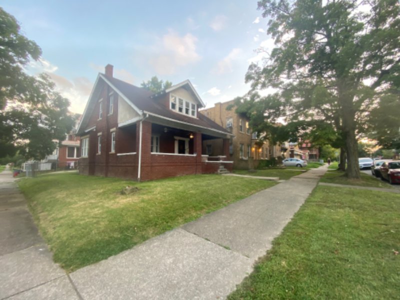 HUNTINGTON House: 1149 9th Ave