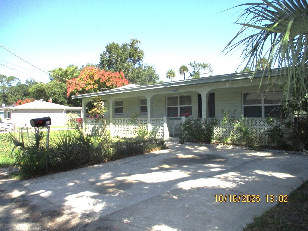 Holly Hill House: 331 Clifton Ave