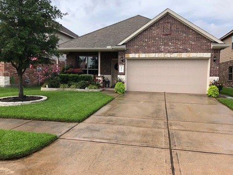 Spring House: 28527 Lockeridge Springs Dr