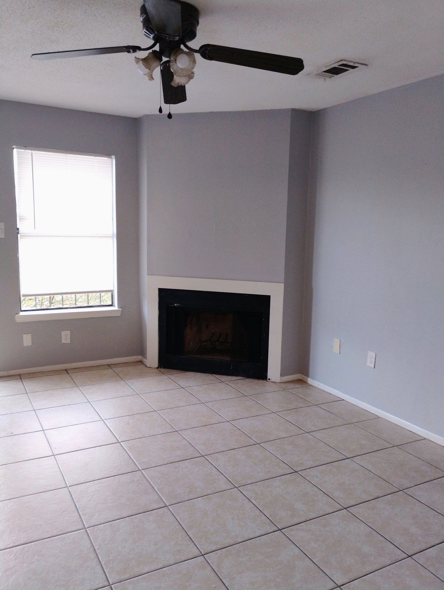 BATON ROUGE Multiplex: 14140 Azalea park Ave Apt C