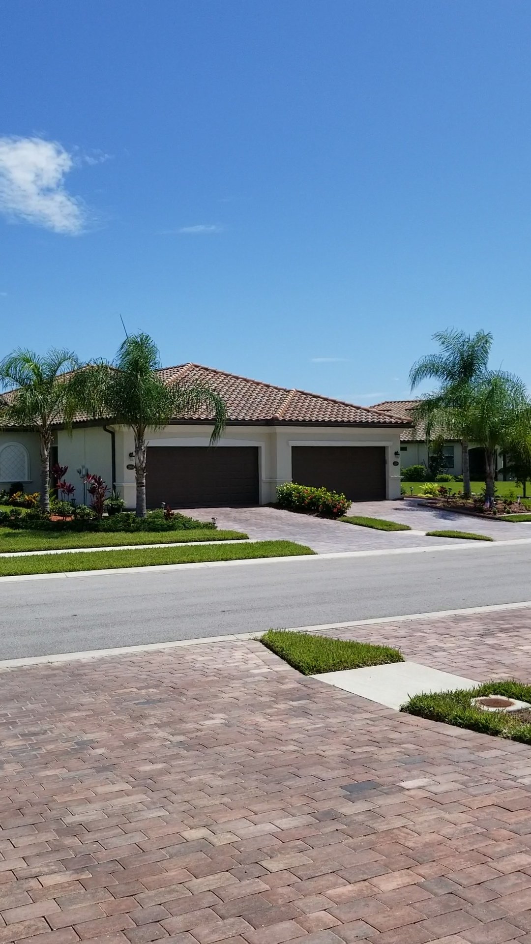 Venice House: 12604 GARBALDI LN