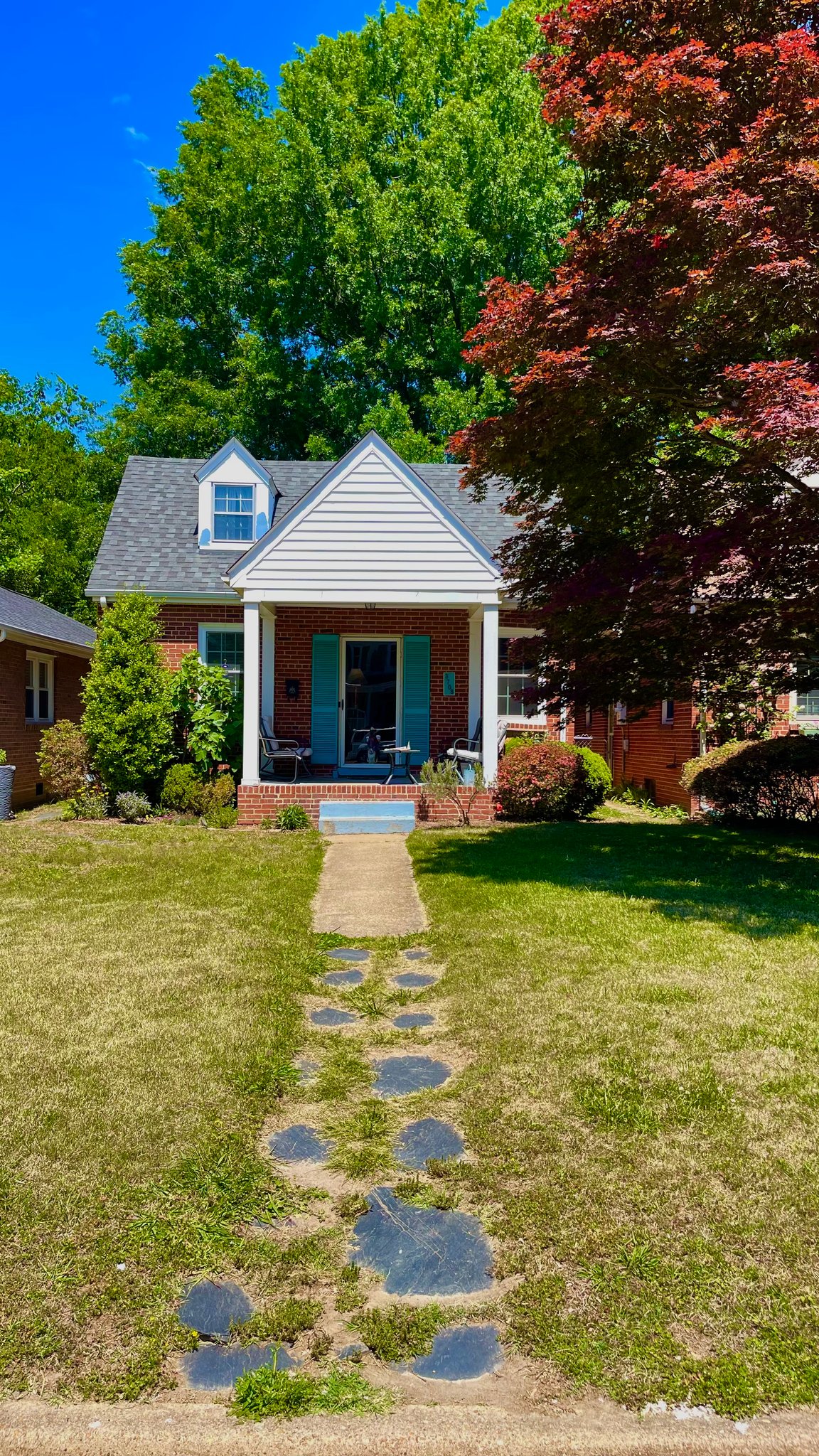 Richmond House: 3708 Ellwood Avenue