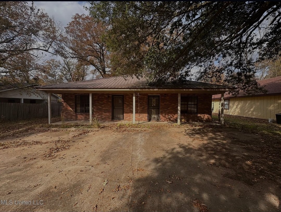 Jackson Multiplex: 156 McCluer Rd