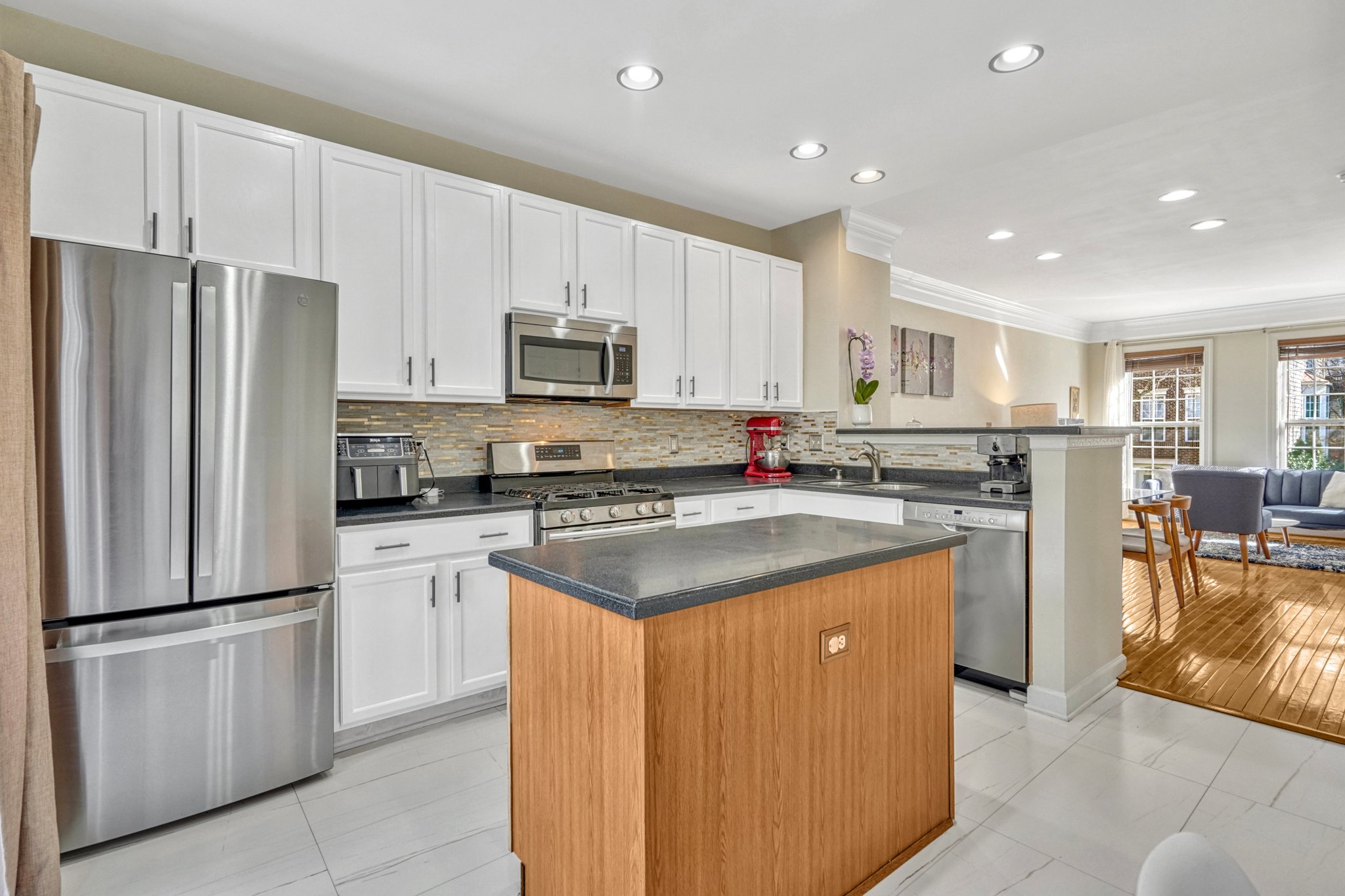 Fairfax Townhome: 4158 Timber Log Way