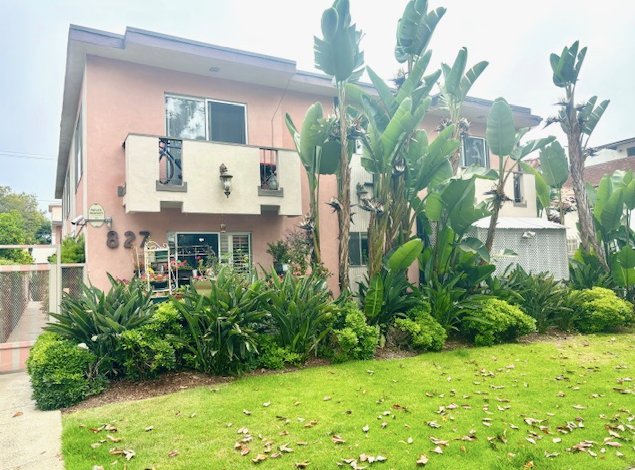 Santa Monica Apartment: 827 7th st