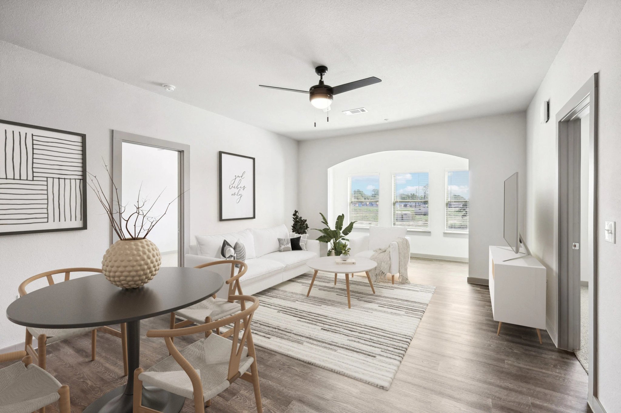 Cleburne Apartment: 4023 N Main St