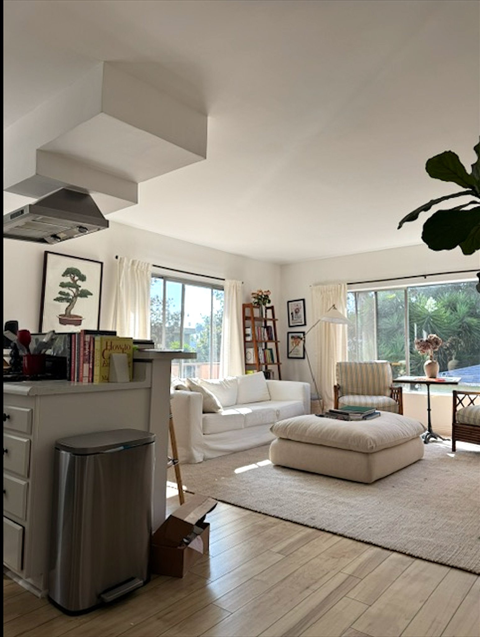 Santa Monica Apartment: 827 7th st