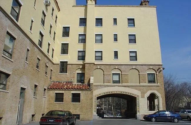 Tuckahoe Condo: 1 Elm Street