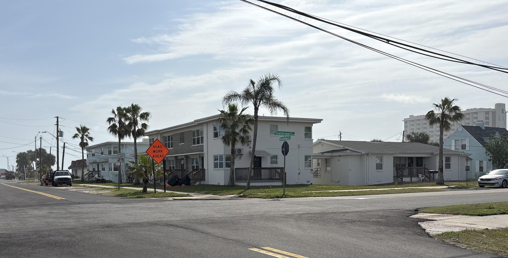 Daytona Beach Apartment: 616 Riverview Blvd