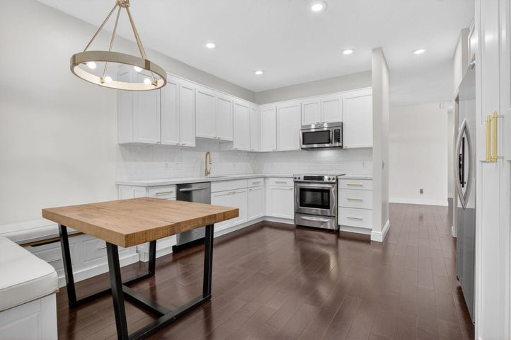 Boca Raton Townhome: 10530 Lake Vista Circle