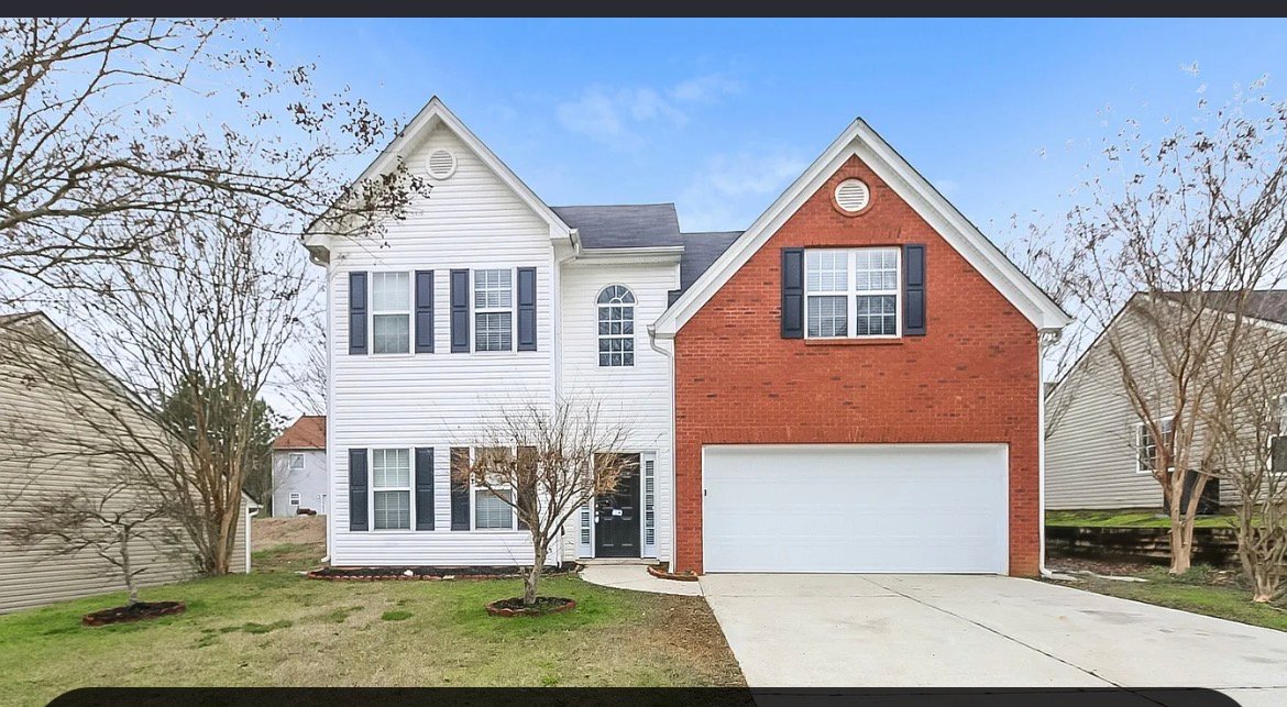 Lithonia House: 5496 Walnut Ln
