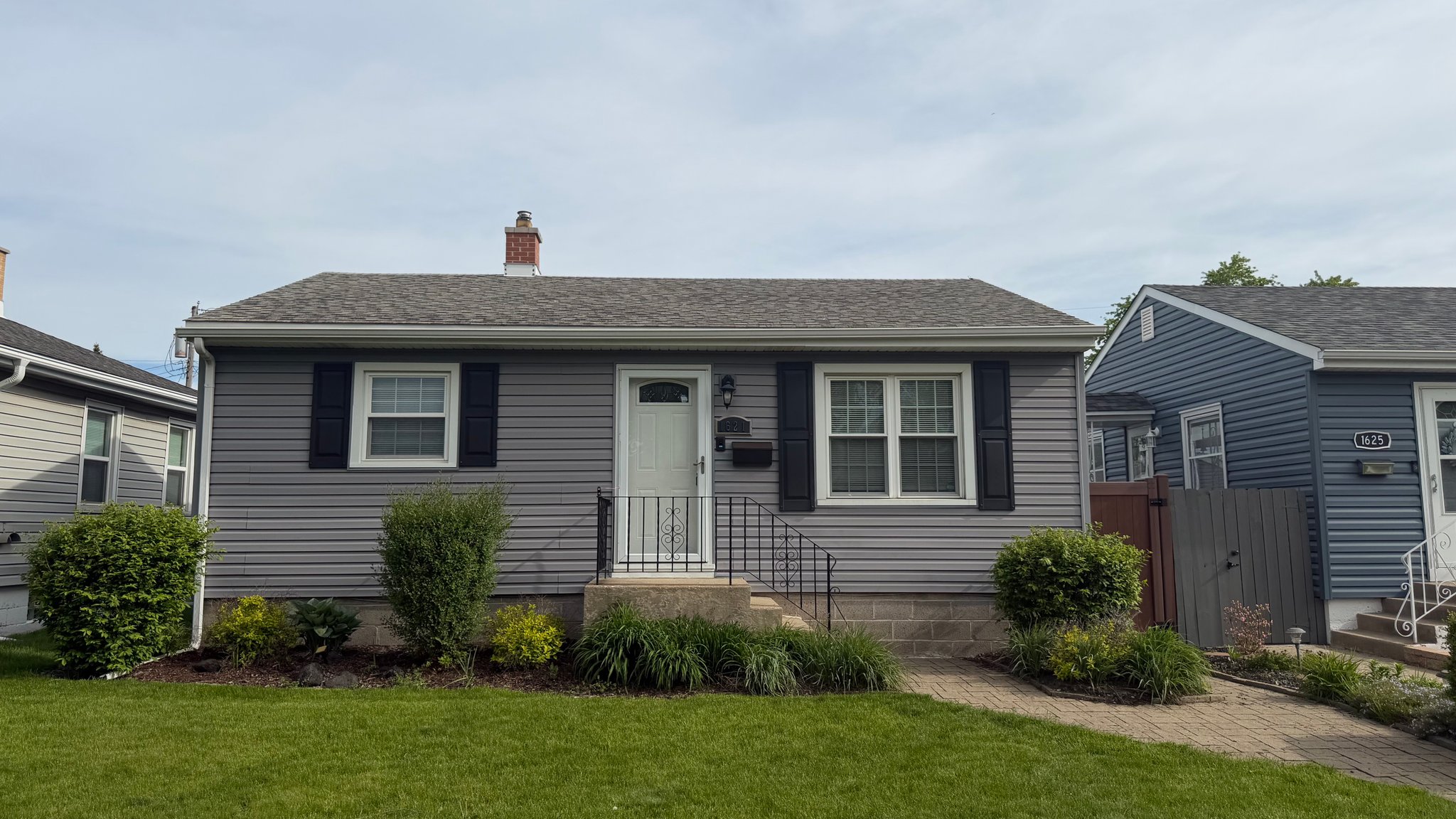 Hammond House: 1621 170th Pl