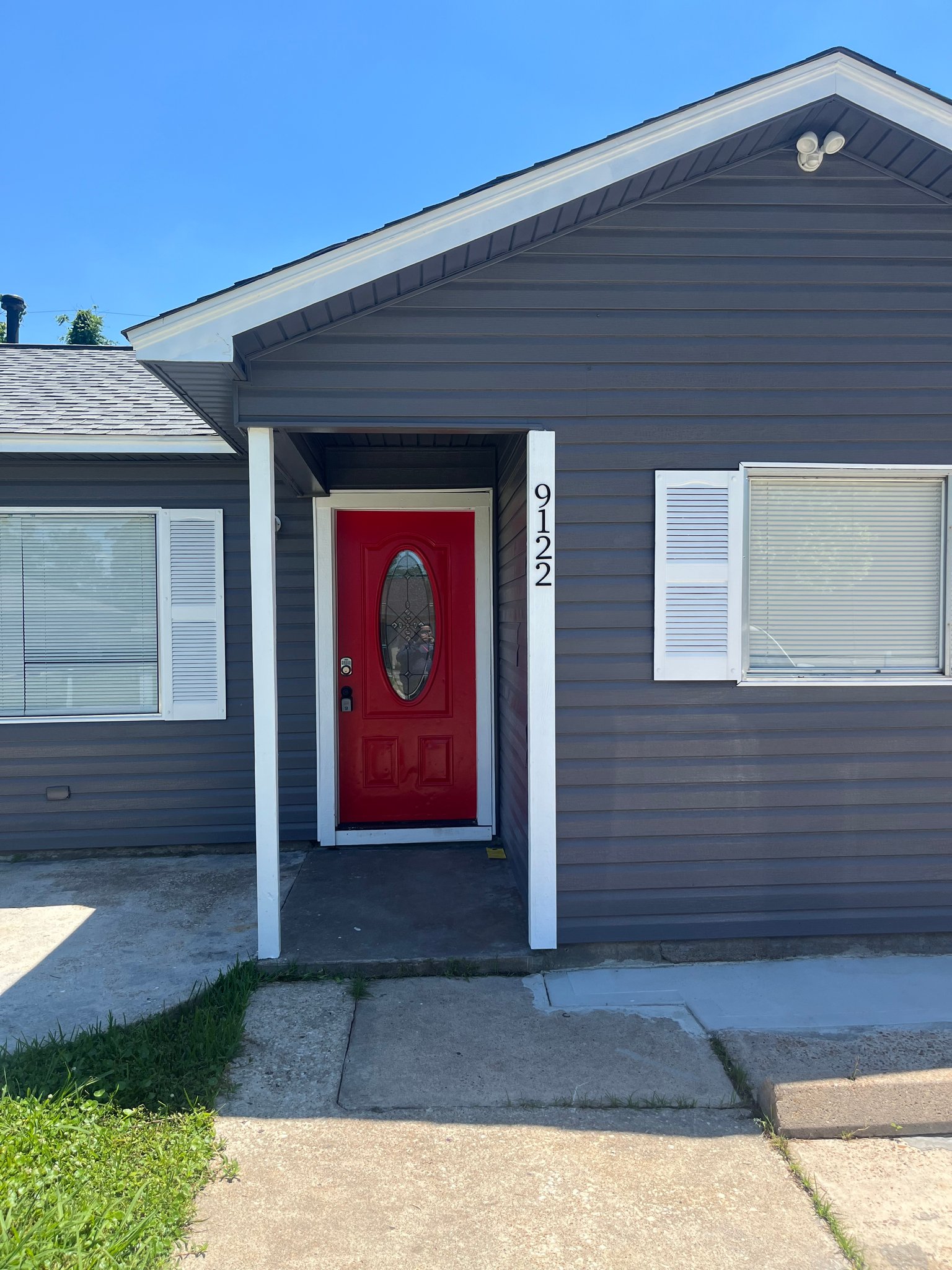 Houston House: 9122 Woodlyn Rd