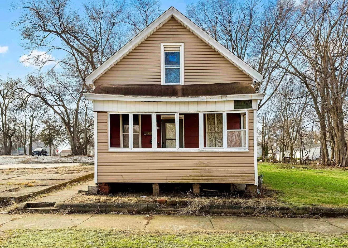 Peoria House: 1206 W Johnson St