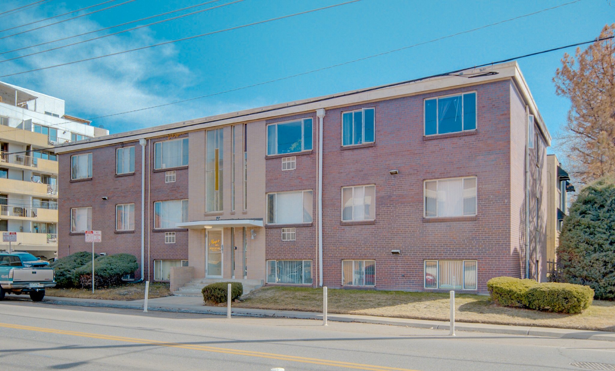 Denver Apartment: 4720 E 8th Ave