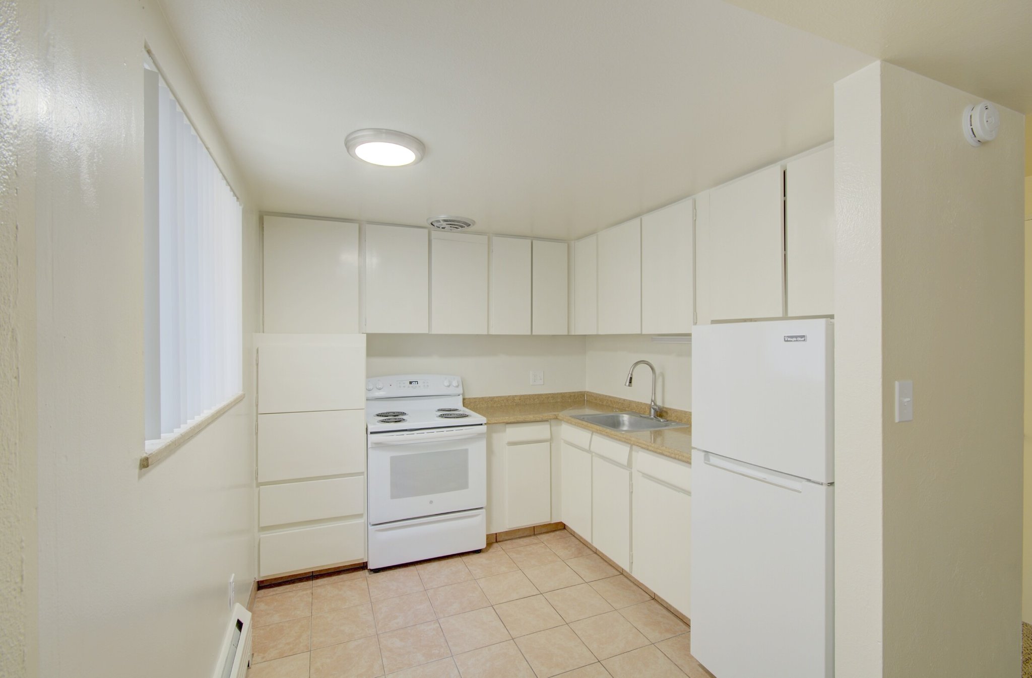 Denver Apartment: 4720 E 8th Ave
