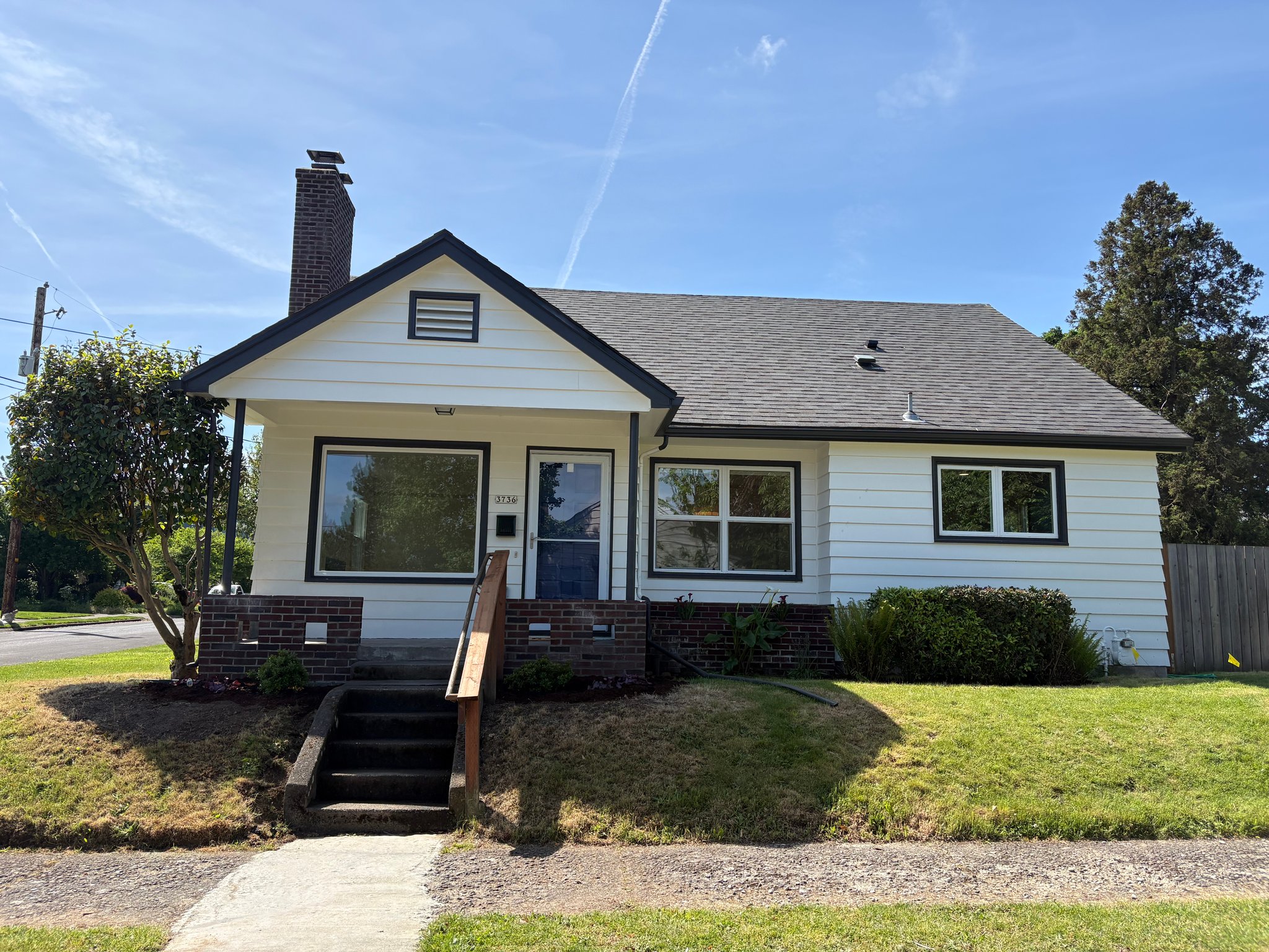 Portland House: 3736 NE Jessup St