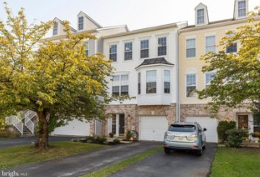 Wilmington Townhome: 309 Rockmeade Dr