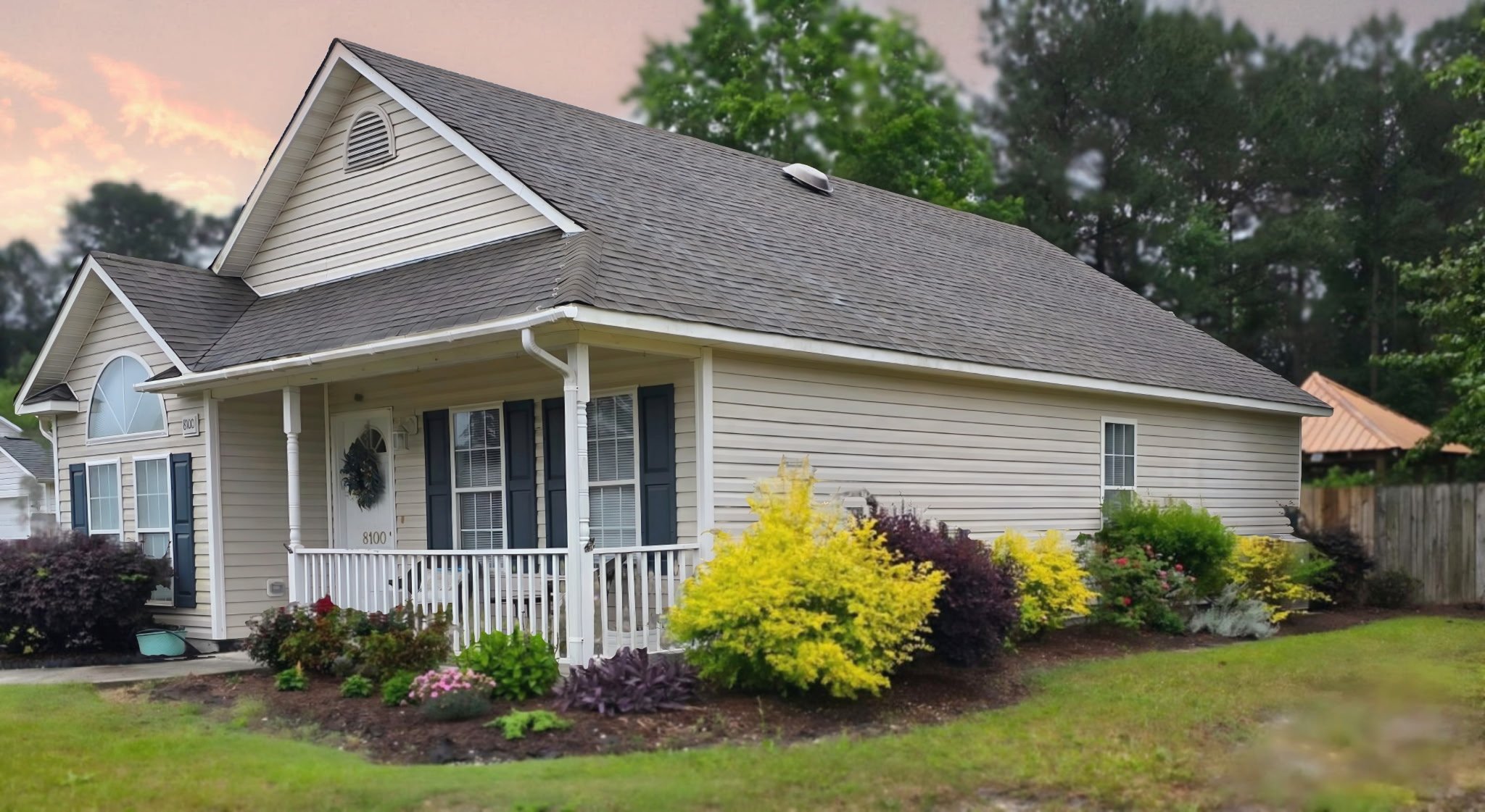 Leland House: 8100 Webster ct ne